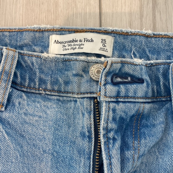 Abercrombie 90s straight ultra high rise jeans - Picture 2 of 2